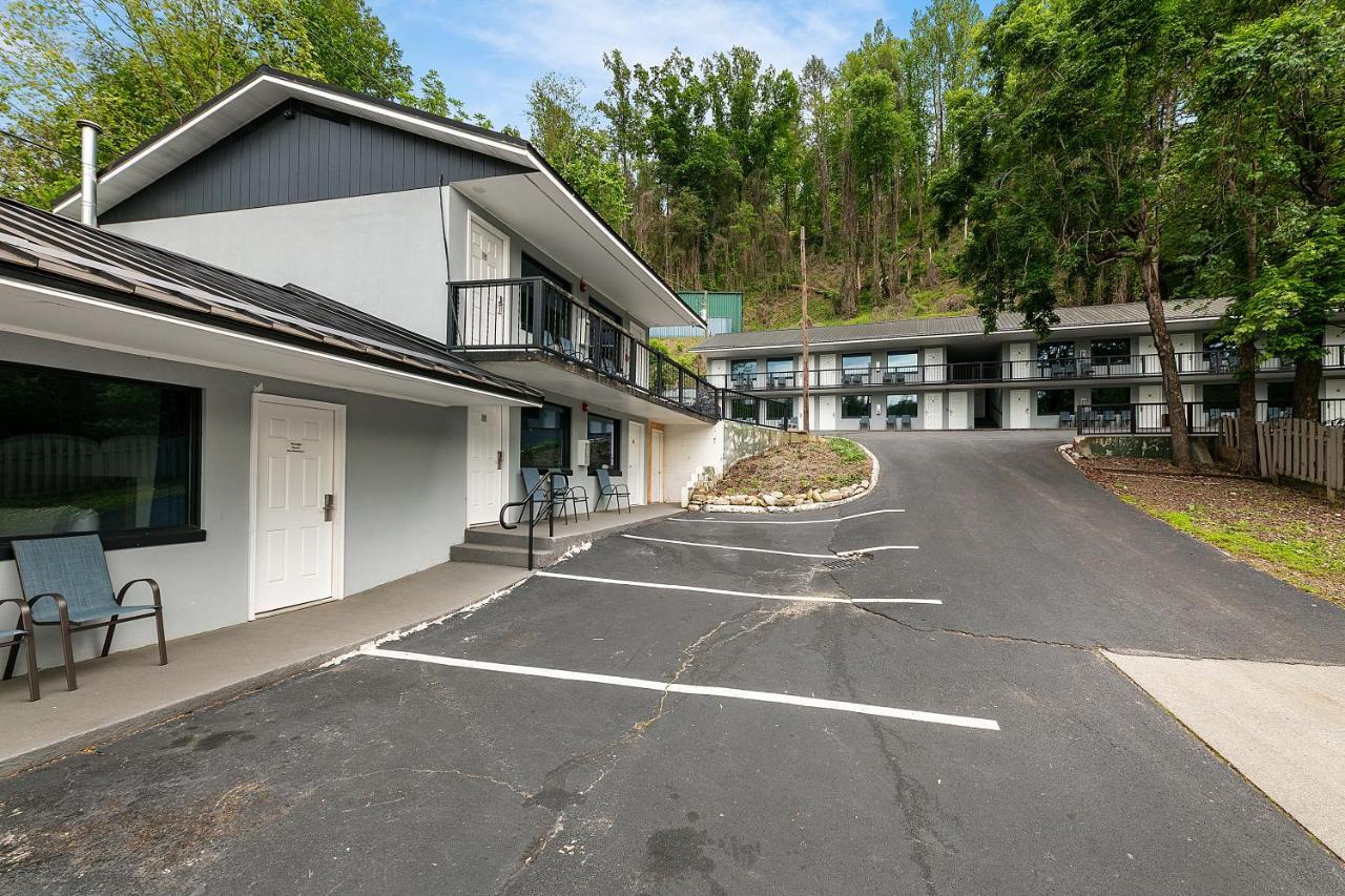 Gatlinburg Mountain Inn Exterior photo