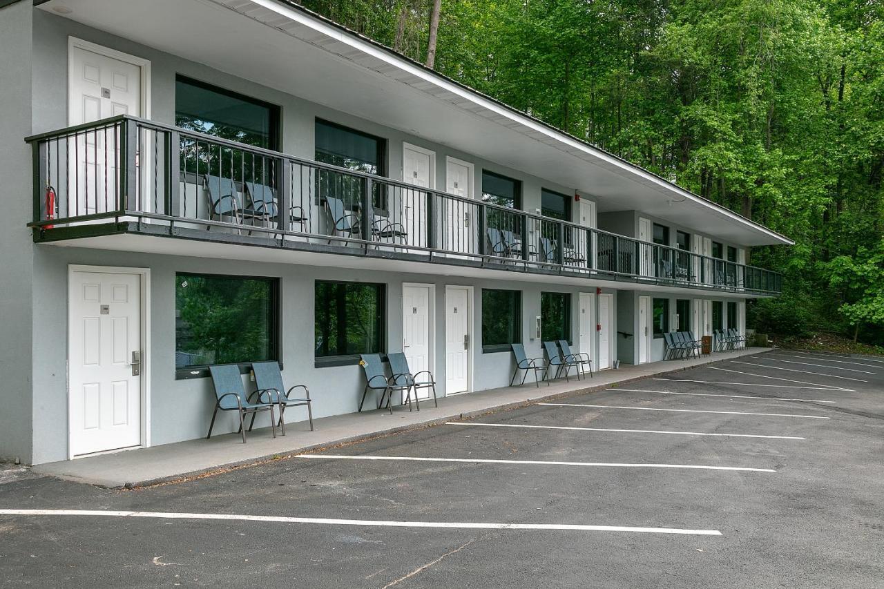 Gatlinburg Mountain Inn Exterior photo